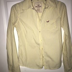 Hollister ladies yellow cotton LS shirt Med.
